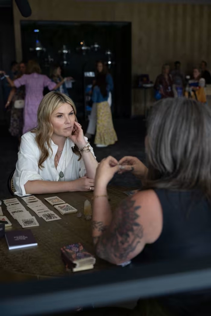Sarah Jane reading tarot for Jenna Bush Hager at the Read With Jenna Festival
